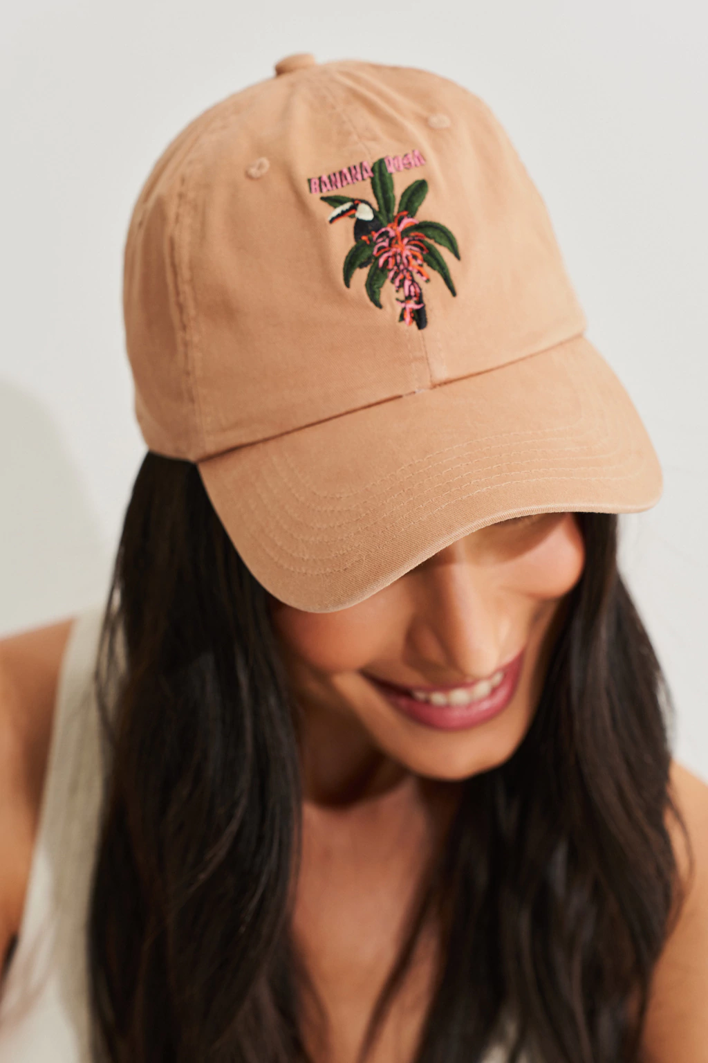 Boné Bordado Caramelo