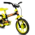 Bicicleta infantil R12 con stickers y rueditas estabilizadoras de color amarillo y negro, ideal para niños pequeños, con stickers para personalizar. 