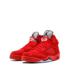 Air Jordan 5 Retro Ranging Bull en internet
