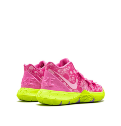 Nike x Kyrie Irving Patricio Estrella en internet