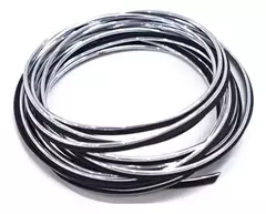 MOLDURA DE ENCASTRE DECORATIVA PVC CROMADO ROLLO 5 METROS DIAMETRO 2.6MM STRIP003