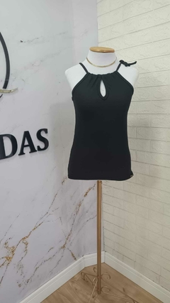 Cropped em malha twill alça na internet