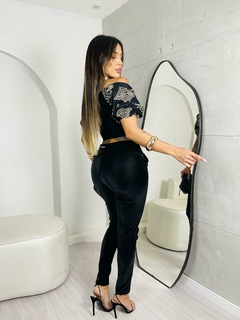 Calça empina bumbum em malha herrera com zíper - DR MODAS FEMININA- atacado e varejo de moda femininafeminina