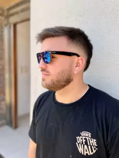 LENTES ANTEOJOS DE SOL RAYBAN Wayfarer Espejado 2140 1002/17 Negro int naranja/azul espejado Standard (50-22) - comprar online
