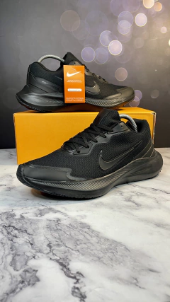 NIKE DEPORTIVAS ZOOM NEGRAS