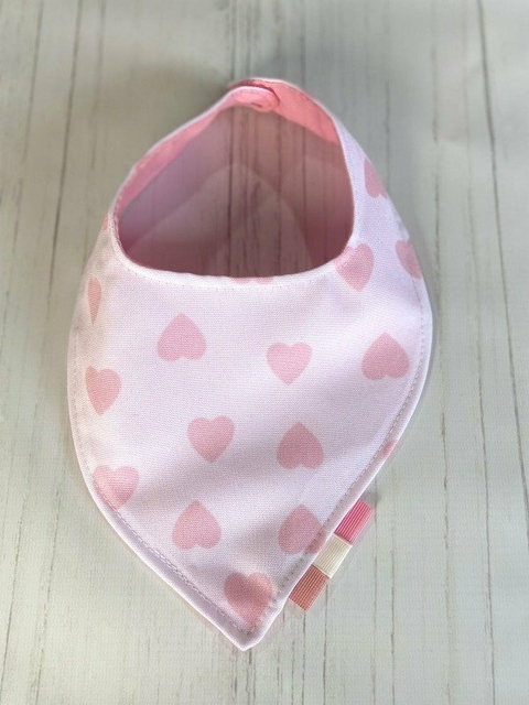 BABERO BANDANA CORAZON 1