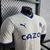 Camisa Olympique de Marseille I Home Versão Jogador Masculino 22/23 - Camisa do Olympique de Marseille para torcedores - Camisa oficial do Marseille 22/23 - Camisa de futebol masculina Olympique de Marseille - Camisa de jogador Olympique de Marseille 2022