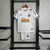 Kit Infantil Santos Retrô I Home 12/13 - Camisa do Santos para crianças - Uniforme retrô do Santos FC - Presente perfeito para fãs do Santos - Camiseta infantil do Santos FC - Conforto e estilo para os pequenos torcedores - Roupa de futebol para meninos e