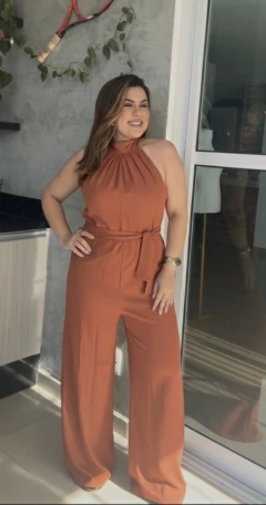 Macacão Nara na internet