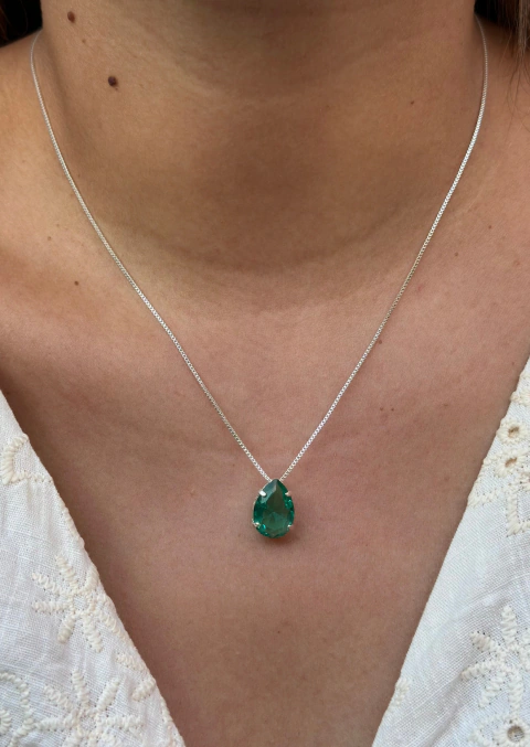 Colar Gota Esmeralda Prata