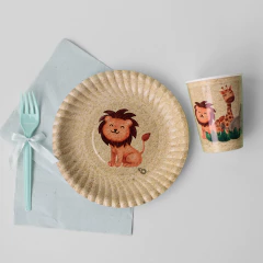 Set de platos y vasos polipapel "Animales de la selva" - comprar online