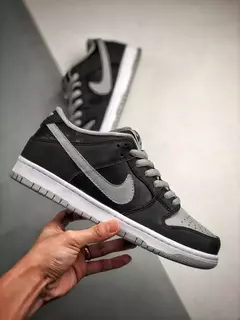 NIKE DUNK LOW SHADOW en internet