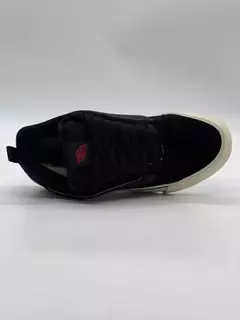 VANS KNU NEGRA - HypeVault Elite