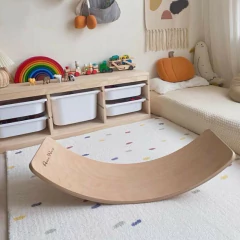 Tapete Infantil Retangular Cápsulas