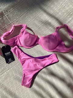 BIQUÍNI MEIA TAÇA SEMI FIO ROSA C/ ROXO na internet