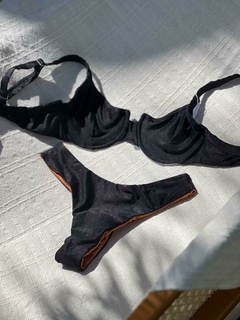 BIQUÍNI MEIA TAÇA SEMI FIO PRETO C/ TERRACOTA na internet