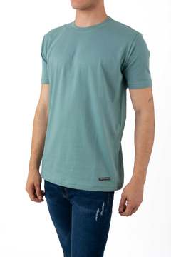 REMERA BÁSICA LISA en internet