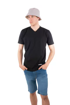 REMERA ESCOTE V
