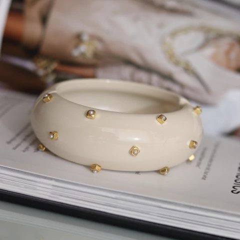 Bracelete Robusto Pérolas Salpicadas - comprar online