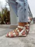 Lia - Sandália Rasteira Feminina Tachas Aplicações Off White