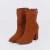 Gisele - Bota Feminina Camurça Cano Curto Bico Fino Caramelo