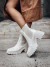 Imagem do Juli - Coturno Feminino Chelsea Tratorado Cano Curto Off-White