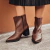 Montana - Bota Feminina Salto Bloco Cano Curto de Zíper Marrom Cacau