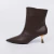 Samara - Bota Feminina Salto Baixo Zíper Aplicação Marrom Escuro - Not-Me Shoes - Fábrica Própria de Calçados Femininos