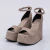 Tulum - Sandália Feminina Anabela Fivela Camurça Cinza - comprar online