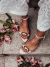 Valence - Sandália Rasteira Feminina Bico Folha Aplicação Rosa - Not-Me Shoes - Fábrica Própria de Calçados Femininos