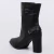 Vegas - Bota Feminina Bico Redondo Salto Grosso com Aplicação Preta - Not-Me Shoes - Fábrica Própria de Calçados Femininos