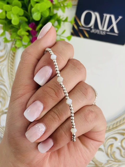 PULSERA ELASTIZADA BOLITAS Y CONO - comprar online