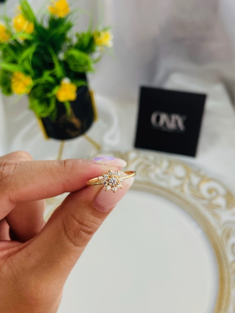 ANILLO ROSETA ORO 18K