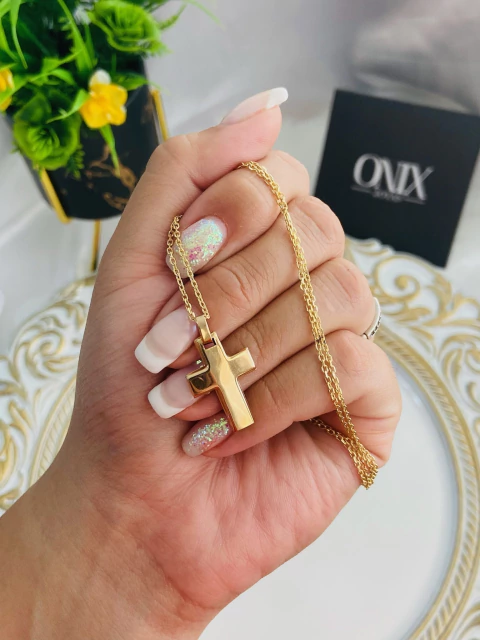 CONJUNTO CRUZ BOMBÉ ORO 18K