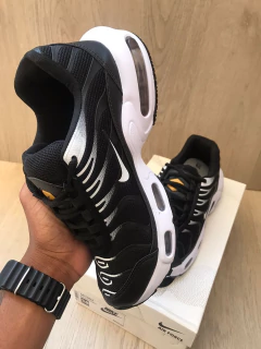 Nike TN preto com branco - comprar online