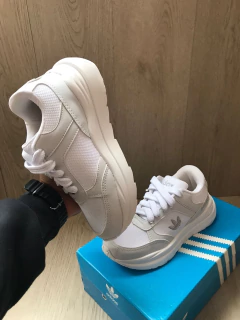 adidas - comprar online