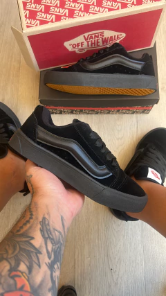 Vans KNU