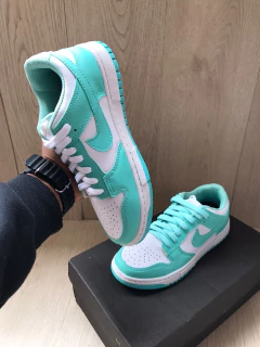 Nike dunk na internet