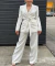 Conjunto De Alfaiataria Feminino Blazer E Calça Corte Reto - comprar online