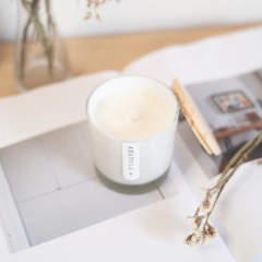 Vela Jakob en internet