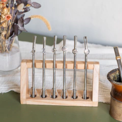 Bombilla con dije en internet