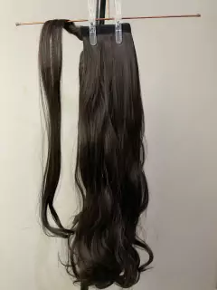 Rabo de cavalo ondulado castanho escuro #06 ( Velcro) 70cm na internet