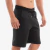 Bermuda moletom masculina preta com bolso e cordão na cintura, ideal para uso casual ou esportivo.