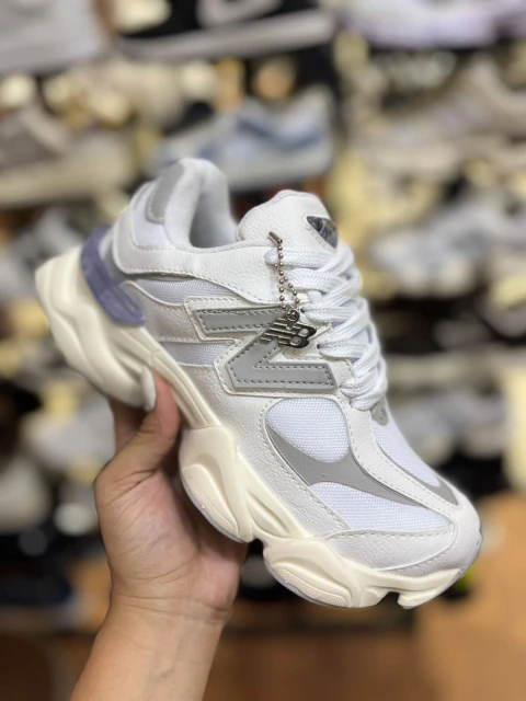 NB 9060 Off cinza