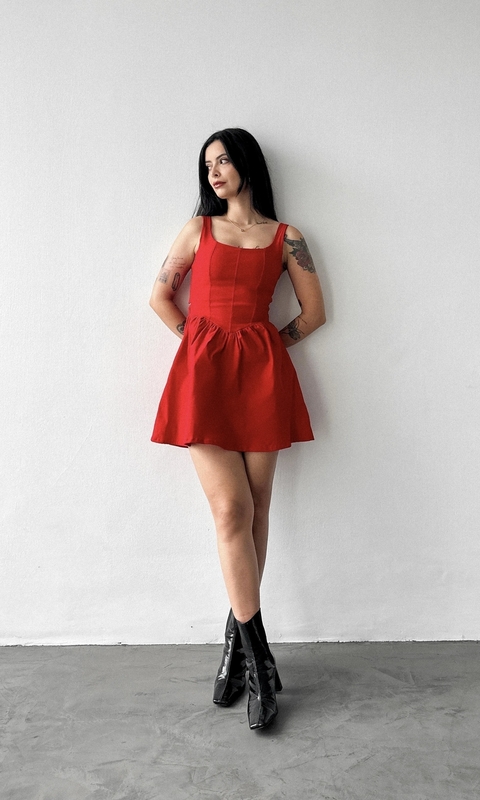 VESTIDO BAILE // vermelho - IMPERFEITAS