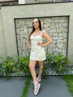 Saia Heloisa - Branca na internet