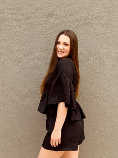 Conjunto Amélia Preto na internet