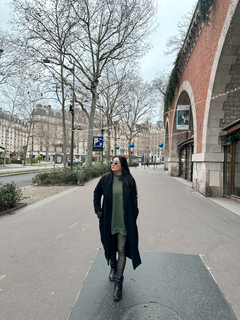 Casaco Paris Preto na internet