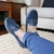 Encontre o equilíbrio perfeito entre estilo e comodidade com o Mocassim Azul em Couro. Design prático, solado emborrachado para conforto todo o dia. Ideal para qualquer ocasião. Compre na Zambeze Calçados!