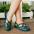 Sapato feminino retrô em couro legítimo, salto baixo e solado emborrachado duplo para máximo conforto e estabilidade. Compre agora e sinta a diferença!